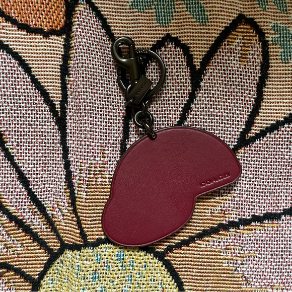 Coach Camera 16 with wallet and keychain EUC - Picture 9 of 15